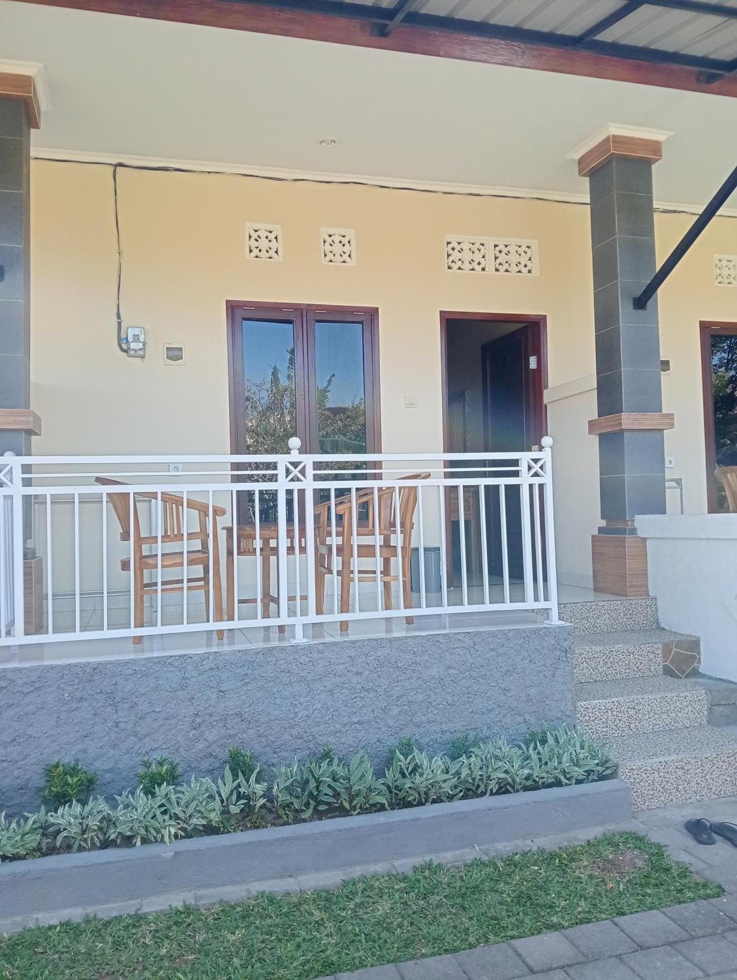 Prayoga Homestay 乌干沙 外观 照片